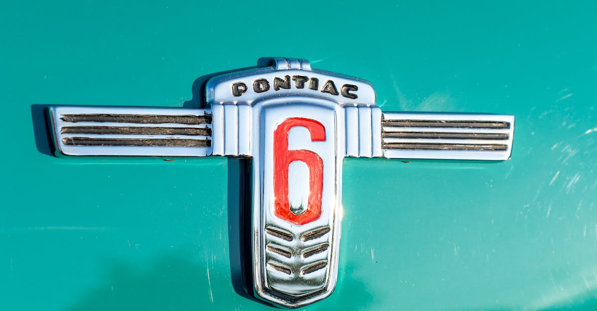 découvrez le logo emblématique de tesla, symbole d'innovation et de durabilité dans le secteur automobile. apprenez-en plus sur son design, sa signification et son impact sur la marque.