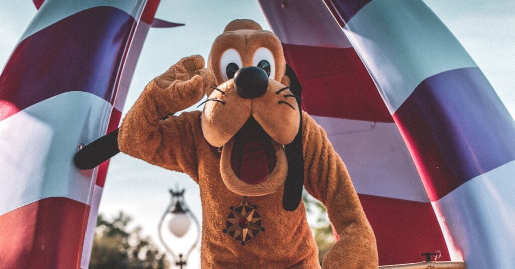 découvrez disney+, la plateforme de streaming qui vous offre une vaste bibliothèque de films et séries emblématiques de disney, pixar, marvel, star wars et national geographic. profitez de contenus exclusifs, de dessins animés classiques et de nouvelles productions pour toute la famille. rejoignez disney+ et plongez dans un monde magique de divertissement à tout âge.