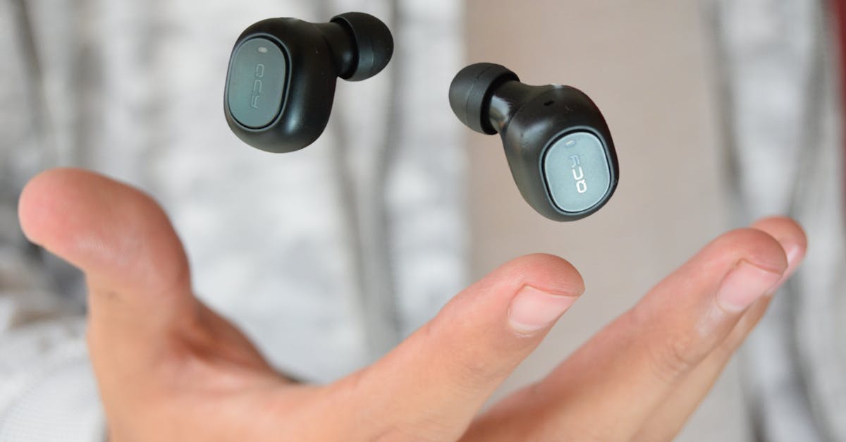 découvrez notre comparatif des écouteurs intra-auriculaires pour trouver le modèle idéal selon vos besoins. analyse des performances audio, du confort, de l'autonomie et des caractéristiques pour vous aider à faire le meilleur choix.