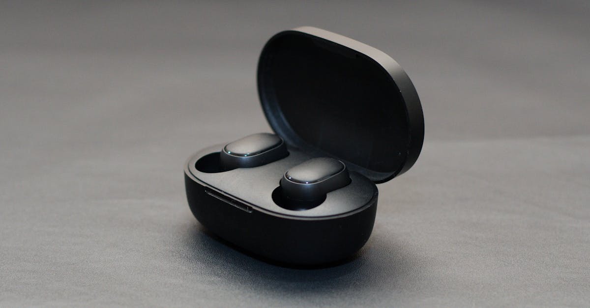 découvrez notre comparatif des écouteurs intra-auriculaires : performances audio, confort, autonomie et rapport qualité-prix pour vous aider à choisir le modèle idéal qui saura satisfaire vos besoins.
