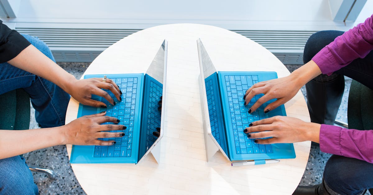 découvrez notre vaste sélection de laptops adaptés à tous vos besoins, que ce soit pour le travail, le divertissement ou les études. profitez des dernières technologies, des performances optimales et des designs élégants pour une expérience informatique inégalée.