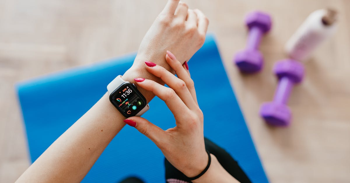 découvrez notre collection de smartwatches alliant technologie de pointe et design élégant. suivez votre activité, recevez vos notifications et contrôlez votre santé au poignet. trouvez la montre connectée qui vous accompagne au quotidien !
