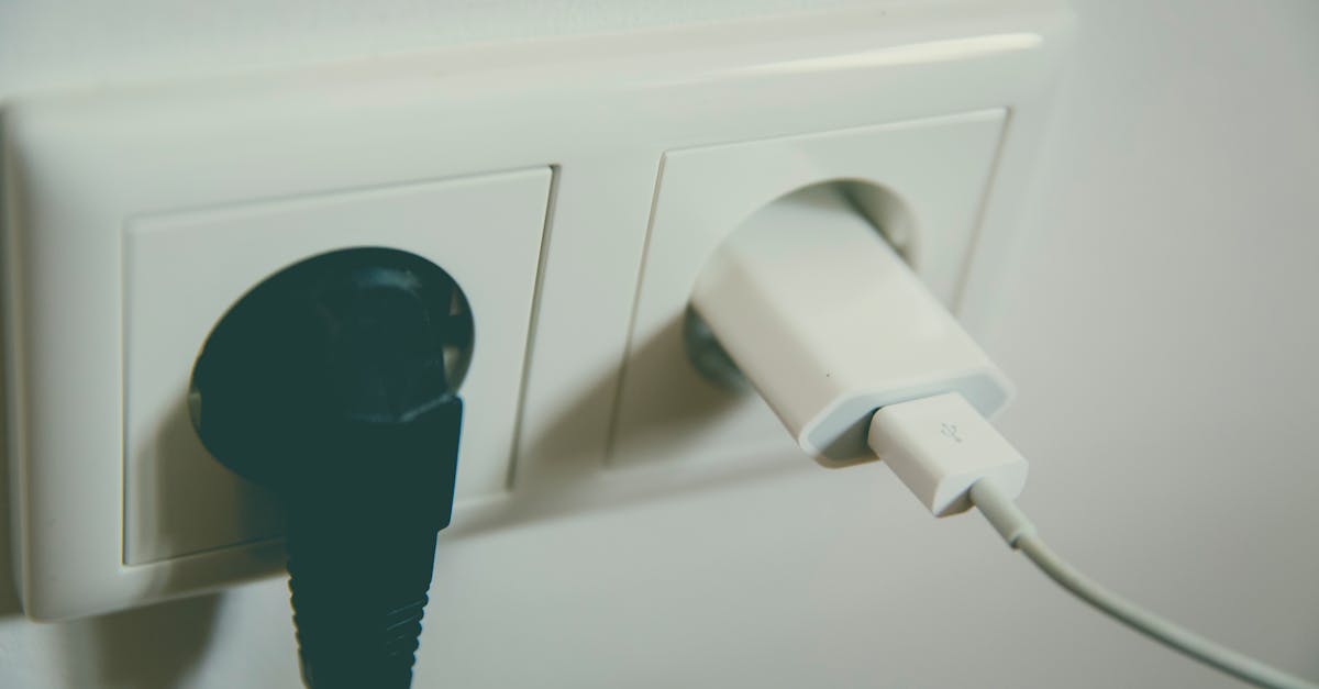 découvrez tout ce que vous devez savoir sur les standards usb : types, vitesses de transfert, compatibilité et évolutions. informez-vous sur les normes usb-c, usb 3.0 et bien plus pour optimiser vos connexions et appareils électroniques.