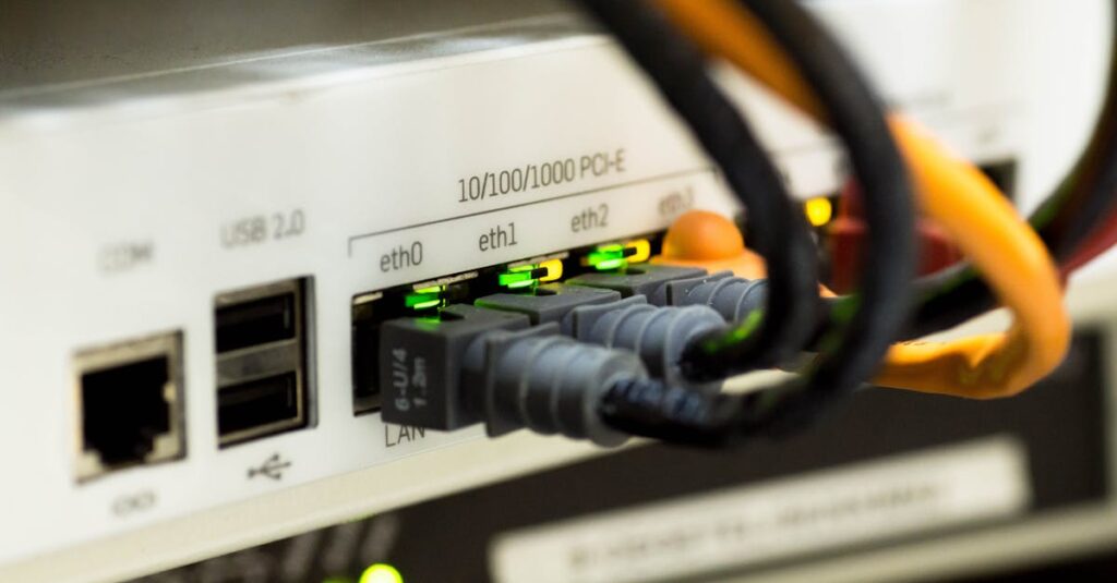 découvrez tout ce qu'il faut savoir sur les standards usb, leurs évolutions, et comment ils influencent la connectivité des appareils modernes. informez-vous sur les différentes versions, leurs vitesses de transfert, et leur compatibilité.