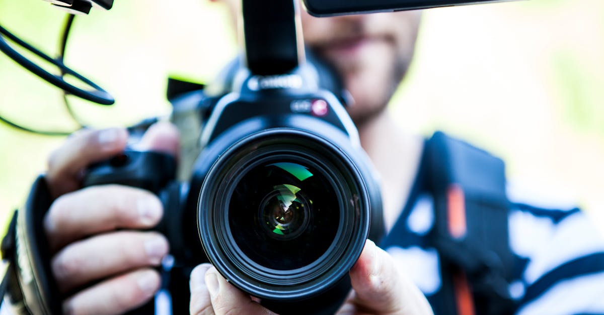 découvrez youtube vanced, l'application incontournable pour profiter de youtube sans publicités, avec des fonctionnalités avancées comme le mode arrière-plan et le thème sombre. optimisez votre expérience de visionnage avec cette alternative populaire aux applications traditionnelles.