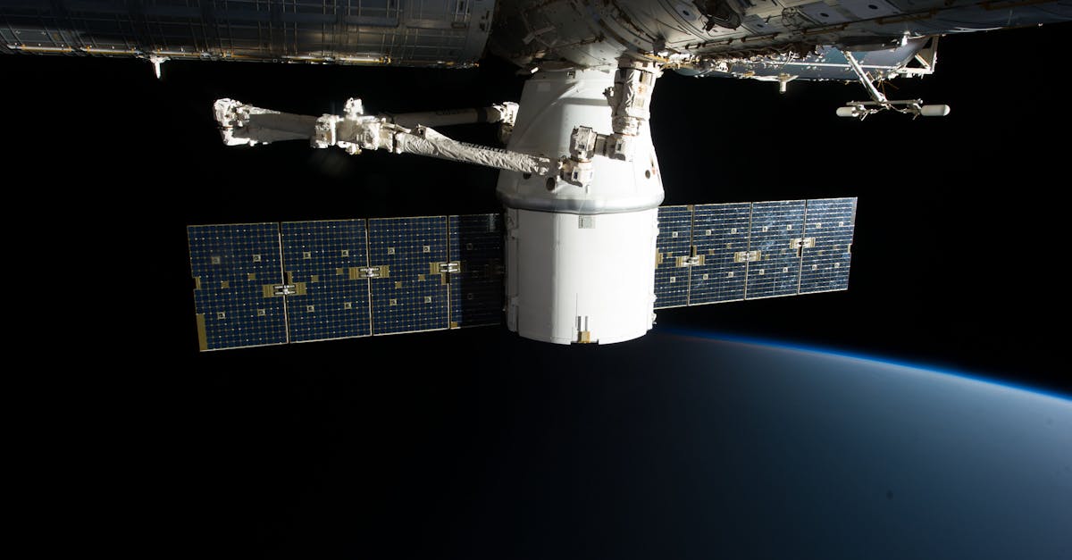 découvrez spacex, la société d'innovation spatiale fondée par elon musk, pionnière dans le développement de fusées réutilisables et de missions vers mars. suivez les dernières actualités et avancées technologiques de l'une des entreprises les plus ambitieuses du secteur spatial.