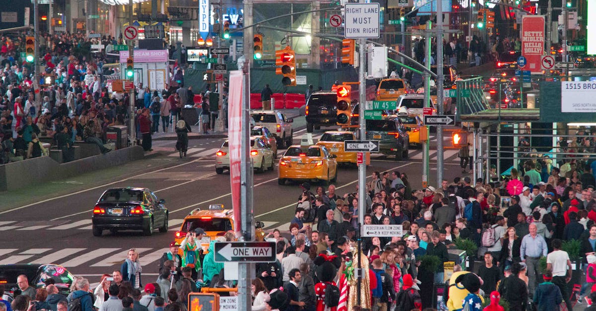 découvrez comment les taxis autonomes révolutionnent le secteur du transport urbain grâce à l'intelligence artificielle, offrant sécurité, efficacité et confort aux usagers.