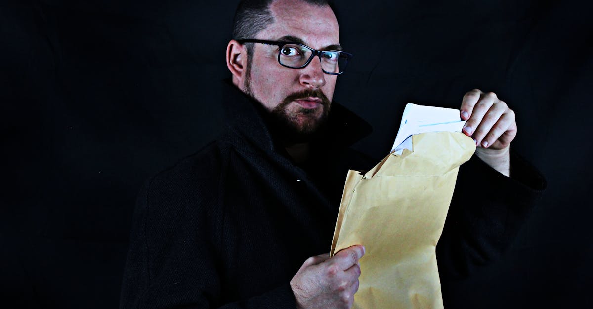 découvrez comment rédiger une lettre de motivation efficace pour postuler à un emploi. conseils, exemples et astuces pour capter l'attention des recruteurs et maximiser vos chances de succès.