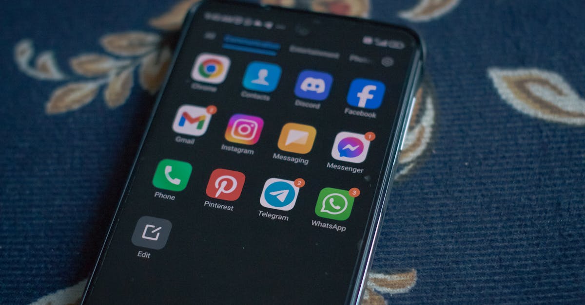 découvrez telegram, une application de messagerie rapide et sécurisée, idéale pour discuter, partager des fichiers et créer des groupes avec vos amis, collègues ou communauté, tout en protégeant votre vie privée.