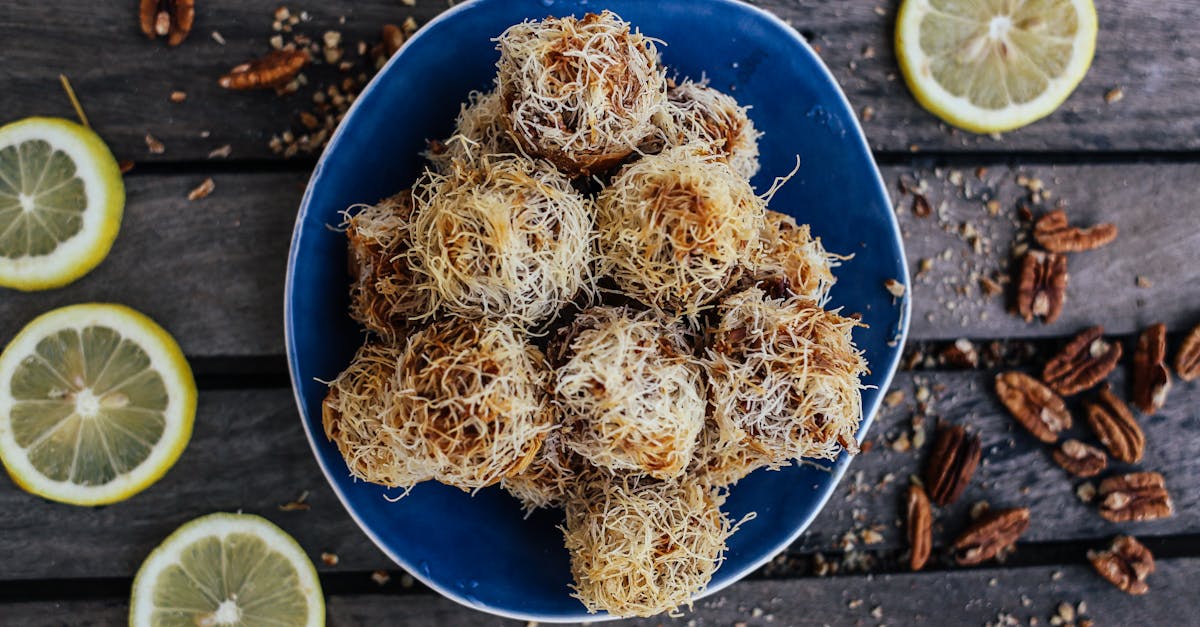 découvrez tout sur la pâte fimo : techniques de modelage, idées créatives et conseils pour réaliser vos bijoux et objets personnalisés en pâte polymère.