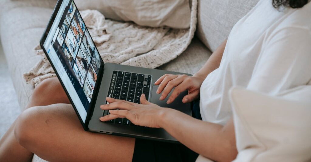 stockez et gérez facilement vos photos en ligne avec notre service sécurisé de stockage photo. accédez à vos images où que vous soyez, sauvegardez-les automatiquement et partagez-les en toute simplicité.