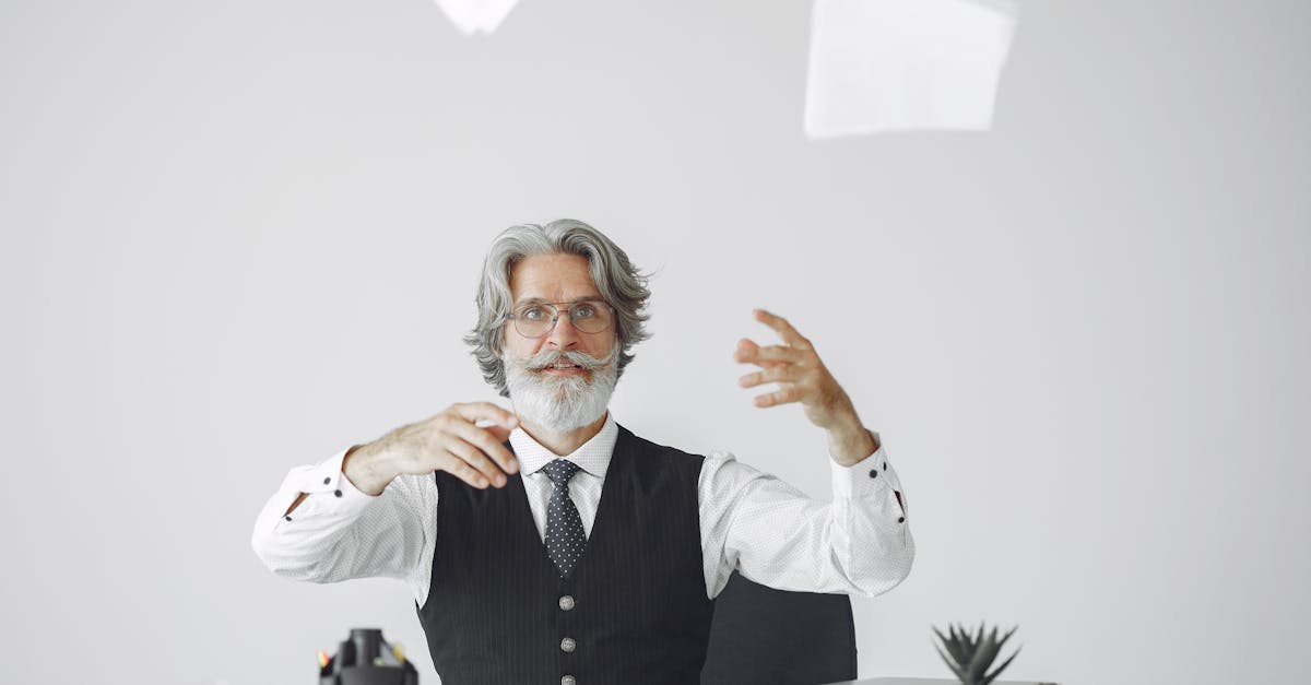 découvrez ce qu'est l'obsolescence programmée, ses impacts sur l'environnement et la consommation, ainsi que les solutions pour lutter contre ce phénomène.