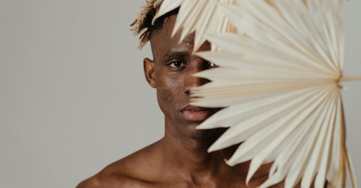 découvrez ce qu'est un deadlock, ses causes courantes et les méthodes pour le détecter et le résoudre dans les systèmes informatiques.