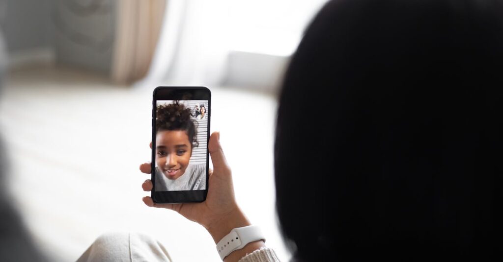 Tout savoir sur les vidéos faceless : guide complet pour se lancer sans montrer son visage découvrez l'art des vidéos sans visage, une technique innovante pour créer du contenu captivant tout en préservant l'anonymat et la créativité.