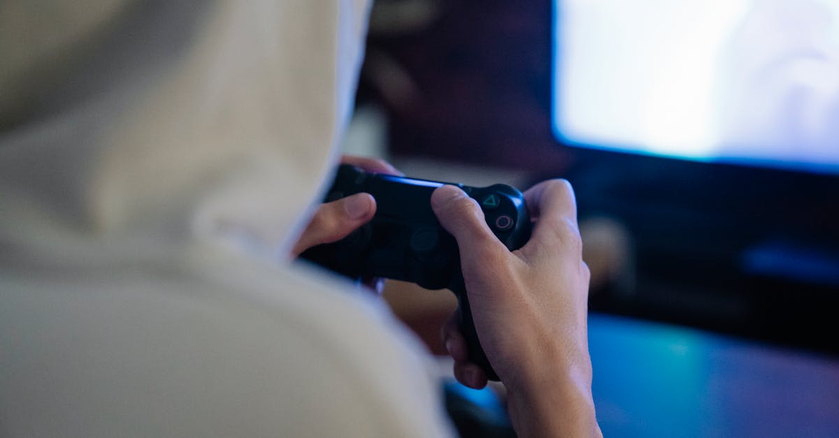 découvrez des vidéos sans visage qui captivent l'attention grâce à leur contenu unique et créatif, idéales pour préserver l'anonymat tout en racontant une histoire visuelle engageante.