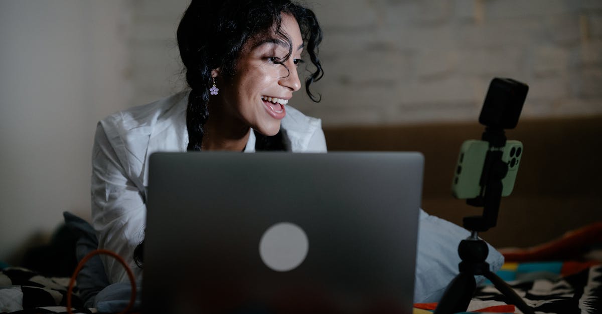 découvrez les jeux vidéo les plus longs qui offrent des heures, voire des centaines d'heures de gameplay passionnant et immersif.