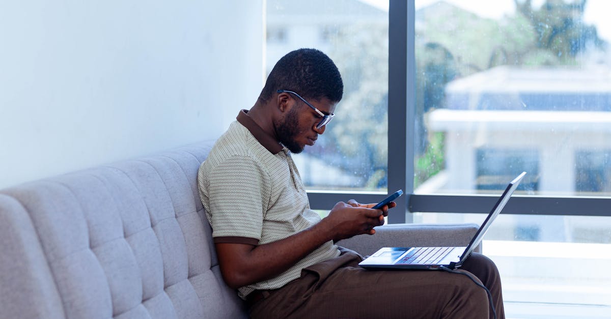 découvrez comment reconnaître et éviter les arnaques téléphoniques courantes pour protéger vos informations personnelles et financières.