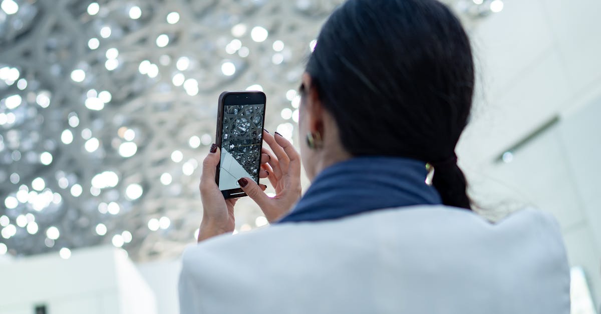 découvrez comment reconnaître et éviter les arnaques téléphoniques grâce à nos conseils pratiques et astuces de prévention.