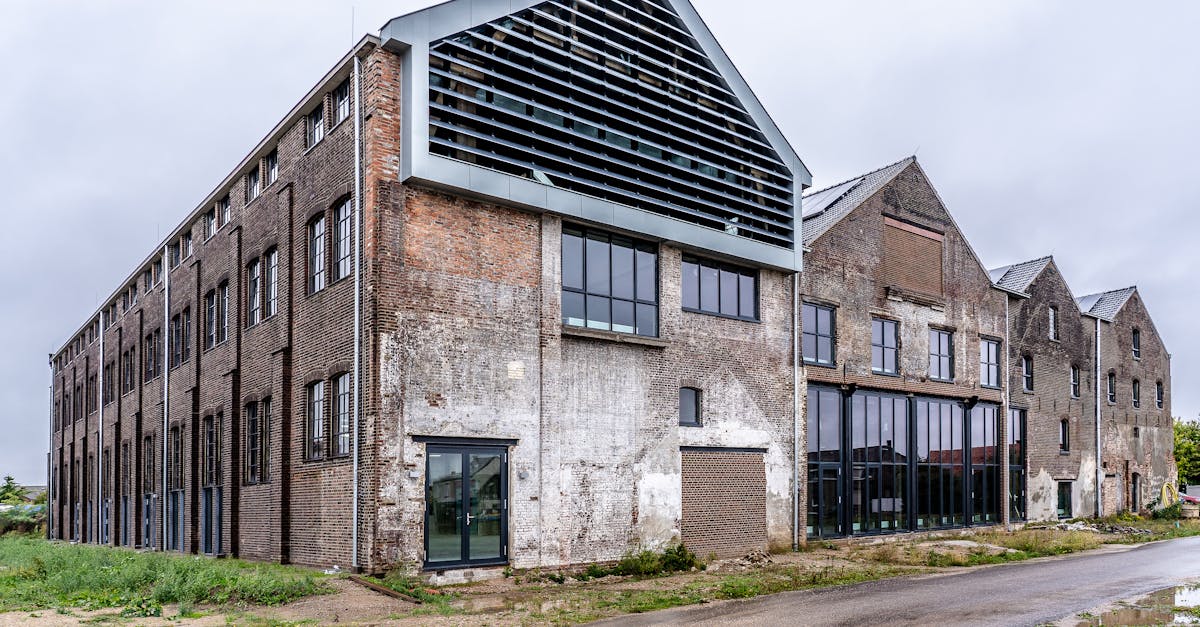 découvrez comment mettre à niveau votre pc vers windows 11 facilement et rapidement. guide complet pour une installation réussie et les nouveautés du système.