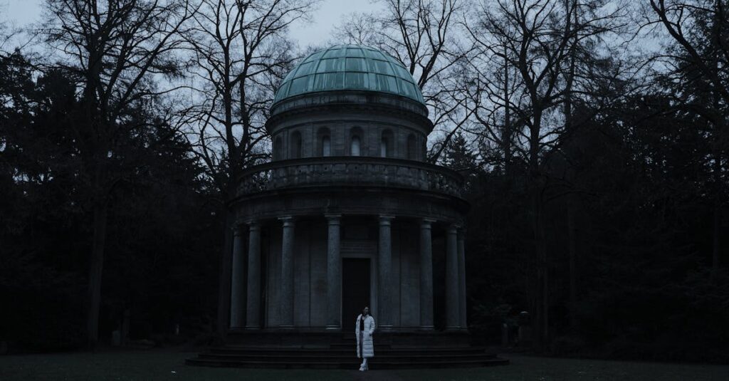 découvrez tout ce qu'il faut savoir sur le gan (generative adversarial network), une technologie d'intelligence artificielle révolutionnaire qui permet de générer des contenus réalistes grâce à l'apprentissage profond.