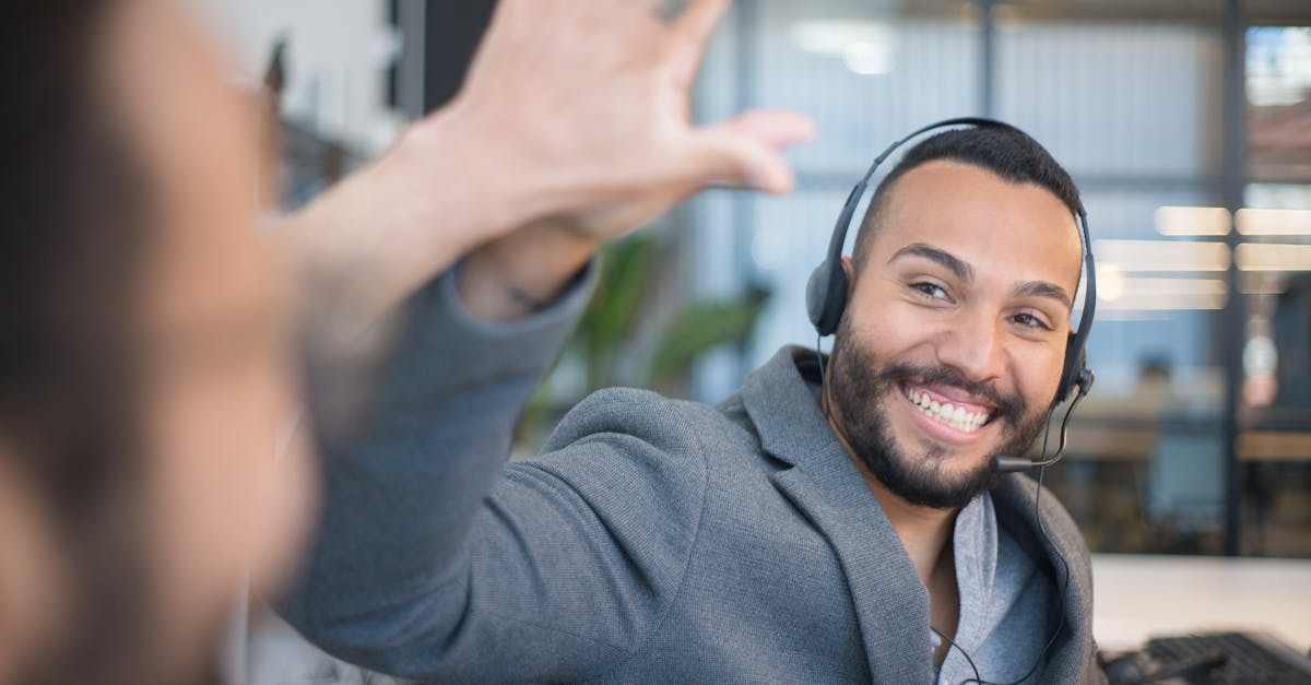 découvrez l'importance des retours clients pour améliorer vos produits et services, renforcer la satisfaction et fidéliser votre clientèle.