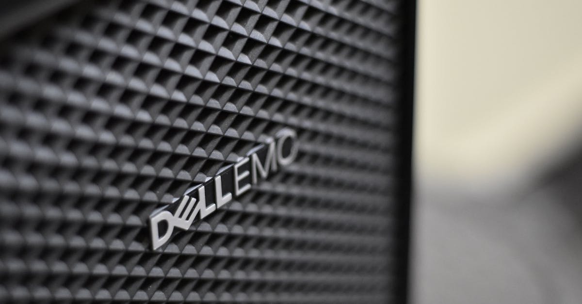 découvrez nos solutions ups pour data centers, garantissant une alimentation électrique fiable et continue afin de protéger vos infrastructures critiques contre les coupures et fluctuations de courant.