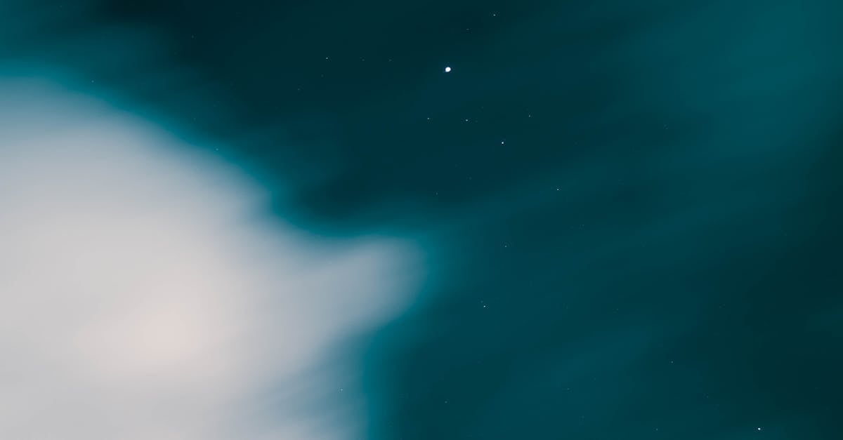 etoro est une plateforme de trading social populaire qui permet d'investir facilement dans les actions, crypto-monnaies et autres actifs financiers tout en suivant et copiant les stratégies des traders expérimentés.