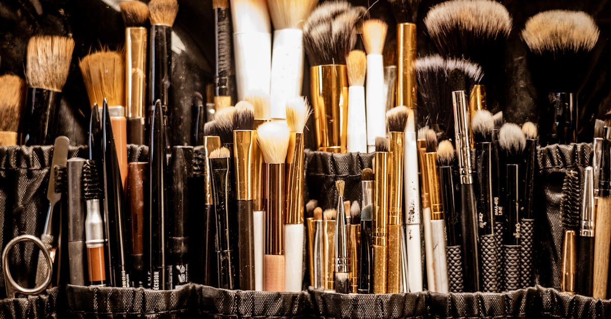 découvrez les meilleurs outils de face swap pour échanger facilement et rapidement les visages sur vos photos et vidéos. amusez-vous avec des résultats réalistes et impressionnants !